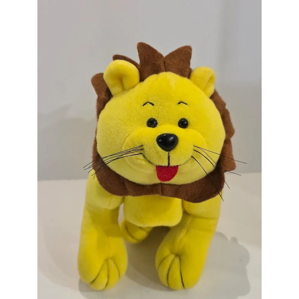 Vintage 2001 Leo The Lion Fabric Soft Book Plush Babies First Book Club